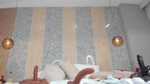 kitty__diamond_ online show from 02/09/25, 05:29