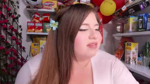 Snapshot of kitty__pinnk chatting on 07/04/26, 04:02 KAROL online show from 07/04/26, 04:02