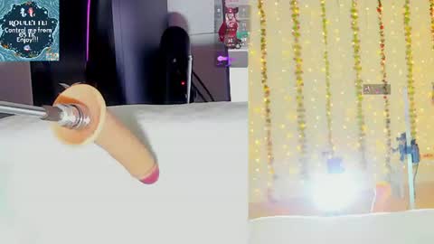 Snapshot of kitty__rosse__ chatting on 06/11/26, 10:02 Kitty online show from 06/11/26, 10:02