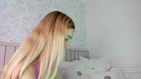 sophie online show from 04/02/26, 07:00