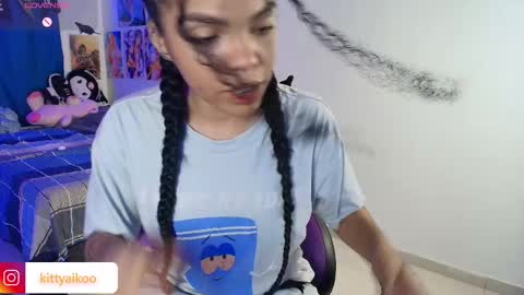 kitty_aikoo online show from 11/17/25, 06:08