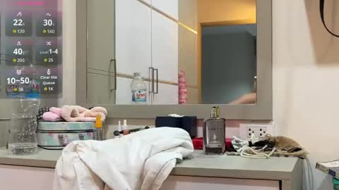 Snapshot of kitty_always chatting on 05/07/26, 01:27 AmelleJace online show from 05/07/26, 01:27