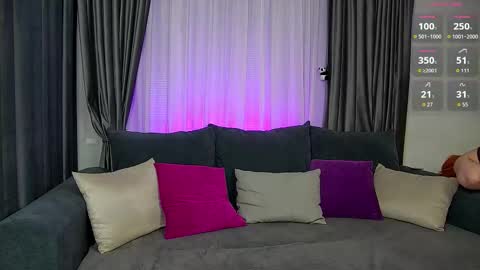 Karen online show from 12/14/25, 01:11