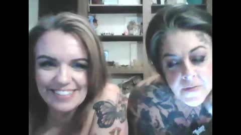 kitty_bang_bang online show from 04/28/26, 11:21