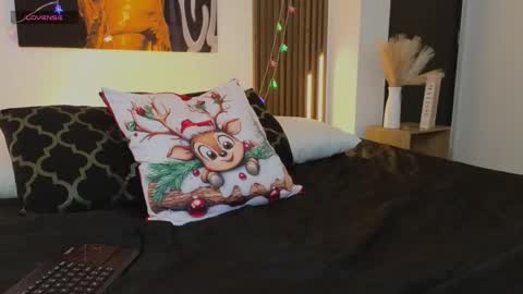 Snapshot of kitty_bombon chatting on 11/29/25, 08:23 Kitty Bombon online show from 11/29/25, 08:23