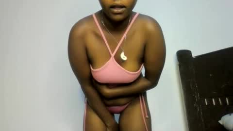 Snapshot of kitty_cattie chatting on 02/13/26, 01:01 kitty_cattie online show from 02/13/26, 01:01