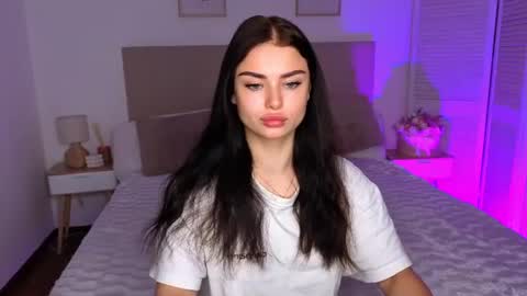 Snapshot of kitty_cut1ee_ chatting on 07/18/26, 07:12 kitty_cut1ee_ online show from 07/18/26, 07:12
