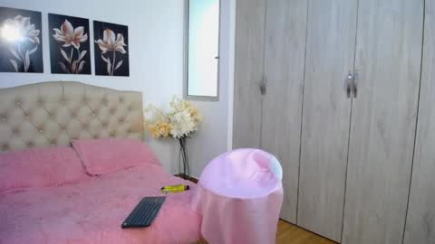 Snapshot of kitty_f00x chatting on 04/23/26, 07:38 kitty_f00x online show from 04/23/26, 07:38