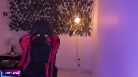 Camila online show from 09/19/25, 02:24