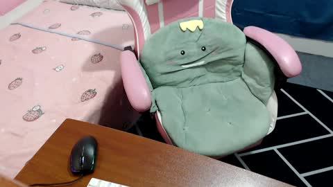 Kate online show from 12/26/24, 10:41