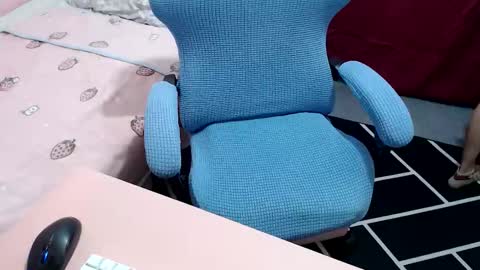 Kate online show from 02/19/26, 08:27