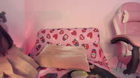 kitty_kryss online show from 04/14/26, 05:08
