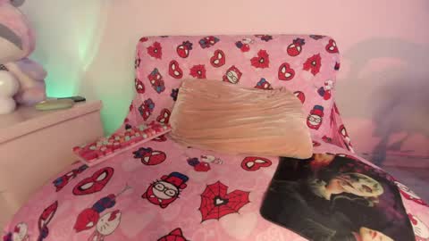 kitty_kryss online show from 04/15/26, 07:58