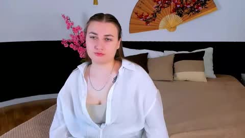 kitty_murmur online show from 11/24/25, 03:01