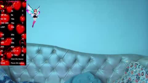 Snapshot of kitty_ravee chatting on 09/17/25, 06:53 Kitty Rave online show from 09/17/25, 06:53