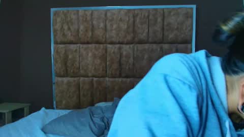 Snapshot of kitty_ravee chatting on 10/03/25, 01:30 Kitty Rave online show from 10/03/25, 01:30