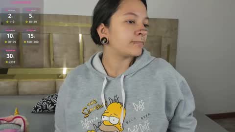 Snapshot of kitty_ravee chatting on 10/05/25, 02:43 Kitty Rave online show from 10/05/25, 02:43