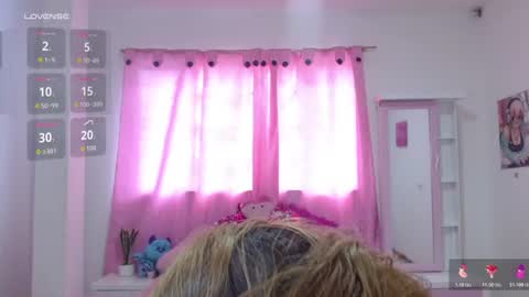 Snapshot of kitty_seducction chatting on 08/03/26, 08:01 Aleja online show from 08/03/26, 08:01