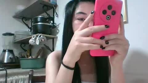 kitty_small69 online show from 12/22/25, 03:03