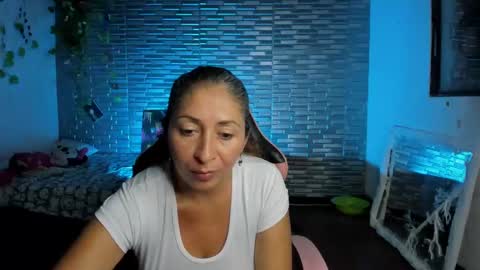 violet online show from 09/28/25, 05:46