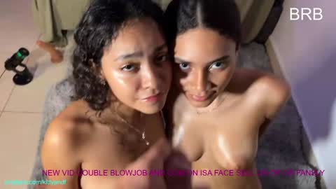 Snapshot of kittyand chatting on 12/18/24, 04:28 Kitty black hair 19 years Isa red hair18 years John 21 years online show from 12/18/24, 04:28