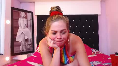 Snapshot of kittybonx chatting on 11/24/25, 03:12 paola online show from 11/24/25, 03:12