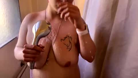 Snapshot of kittycat929709 chatting on 01/05/25, 03:55 Drip maker online show from 01/05/25, 03:55