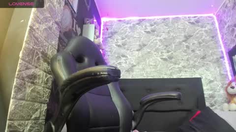 Snapshot of kittycute_1 chatting on 11/22/25, 07:13 Cata Moon online show from 11/22/25, 07:13