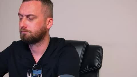 Your Owner online show from 09/22/25, 08:00