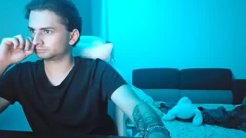 Snapshot of kittyeliz chatting on 11/21/25, 10:41 Eliz online show from 11/21/25, 10:41