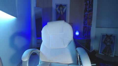 kittyhouse_hs online show from 12/02/25, 09:21