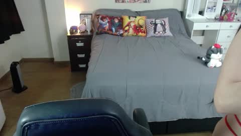 Isabel online show from 09/16/25, 01:17