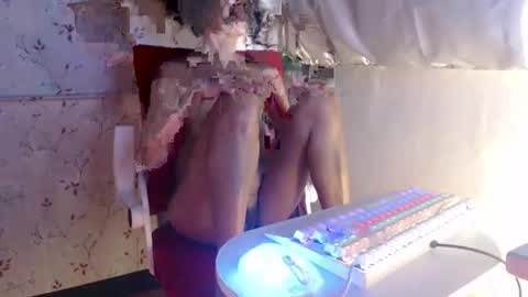 Snapshot of kittykatss chatting on 12/15/24, 05:20 Viktoria online show from 12/15/24, 05:20