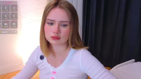 Snapshot of kittymeow_xxx chatting on 12/02/25, 02:56 Sofia online show from 12/02/25, 02:56