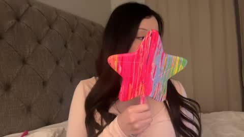 mia online show from 12/21/24, 07:45