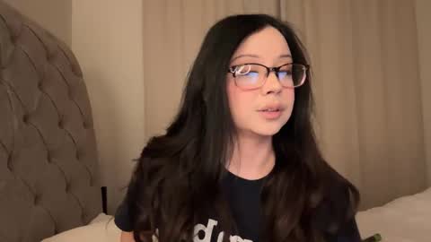 mia online show from 01/13/25, 10:03