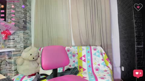 Snapshot of kittyqueen01 chatting on 01/19/25, 03:08 Tatiana Guerrero online show from 01/19/25, 03:08