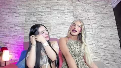 Snapshot of kittyqueen01 chatting on 09/11/25, 02:44 Tatiana Guerrero online show from 09/11/25, 02:44