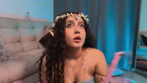 Sophie online show from 10/30/25, 05:42