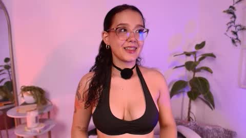 Sophie online show from 11/23/25, 10:31