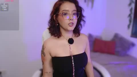 Snapshot of kittysophie_ chatting on 06/09/26, 09:59 Sophie online show from 06/09/26, 09:59