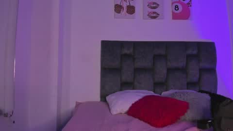 kitty online show from 06/04/26, 06:36
