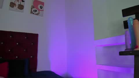 kitty online show from 07/25/26, 05:43