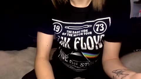 Kitty Sub online show from 11/22/25, 06:40