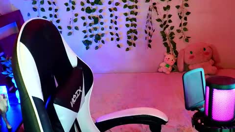 Kittyuwu  online show from 01/07/26, 08:00