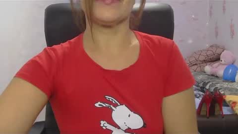 Snapshot of kittyybeauty chatting on 01/22/25, 01:11 KittyyBeauty online show from 01/22/25, 01:11