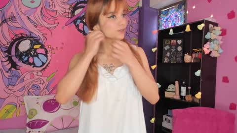 Snapshot of kittyzenn chatting on 12/14/24, 03:58 Kitty Zen online show from 12/14/24, 03:58