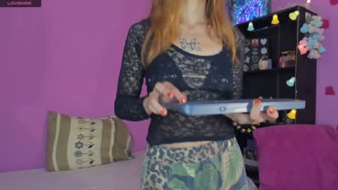 Snapshot of kittyzenn chatting on 01/07/25, 01:35 Kitty Zen online show from 01/07/25, 01:35