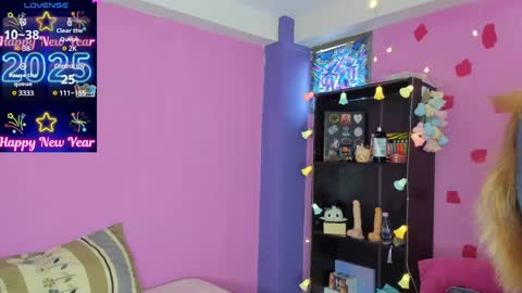 Snapshot of kittyzenn chatting on 01/09/25, 02:40 Kitty Zen online show from 01/09/25, 02:40