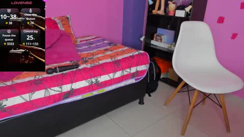 Snapshot of kittyzenn chatting on 01/17/25, 07:16 Kitty Zen online show from 01/17/25, 07:16